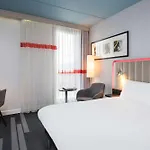 Radisson & Conference Centre Oslo Airport فندق 4*