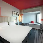 Radisson & Conference Centre Oslo Airport فندق 4*