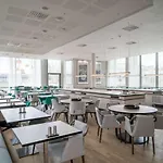 فندق Radisson & Conference Centre Oslo Airport 4*
