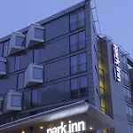 Radisson & Conference Centre Oslo Airport فندق