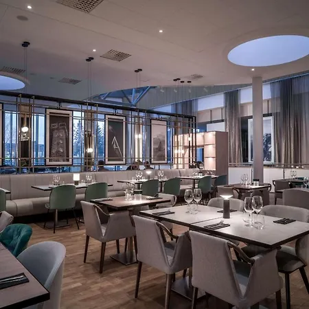 Radisson & Conference Centre Oslo Airport 4*
