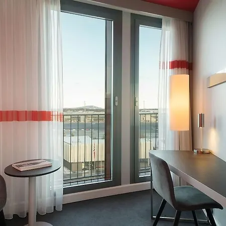 Radisson & Conference Centre Oslo Airport Hotel 4*