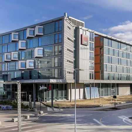 Radisson & Conference Centre Oslo Airport Hotel 4*