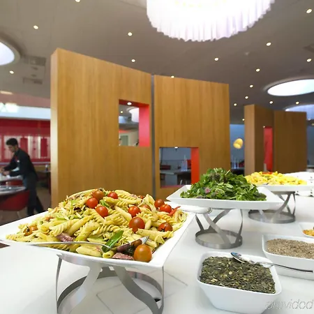 Radisson & Conference Centre Oslo Airport Hotel 4*